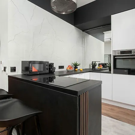 Appartamento Stylish With Air Conditioning In The Center Of By Renters Łódź