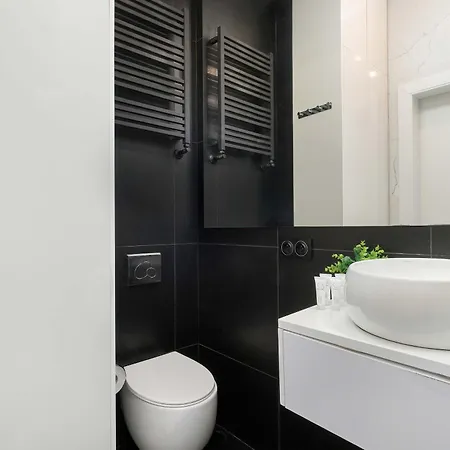 Stylish With Air Conditioning In The Center Of By Renters * Łódź